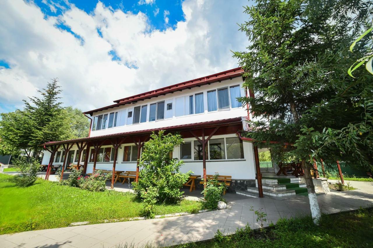 Villa Bravo Breaza Exterior photo