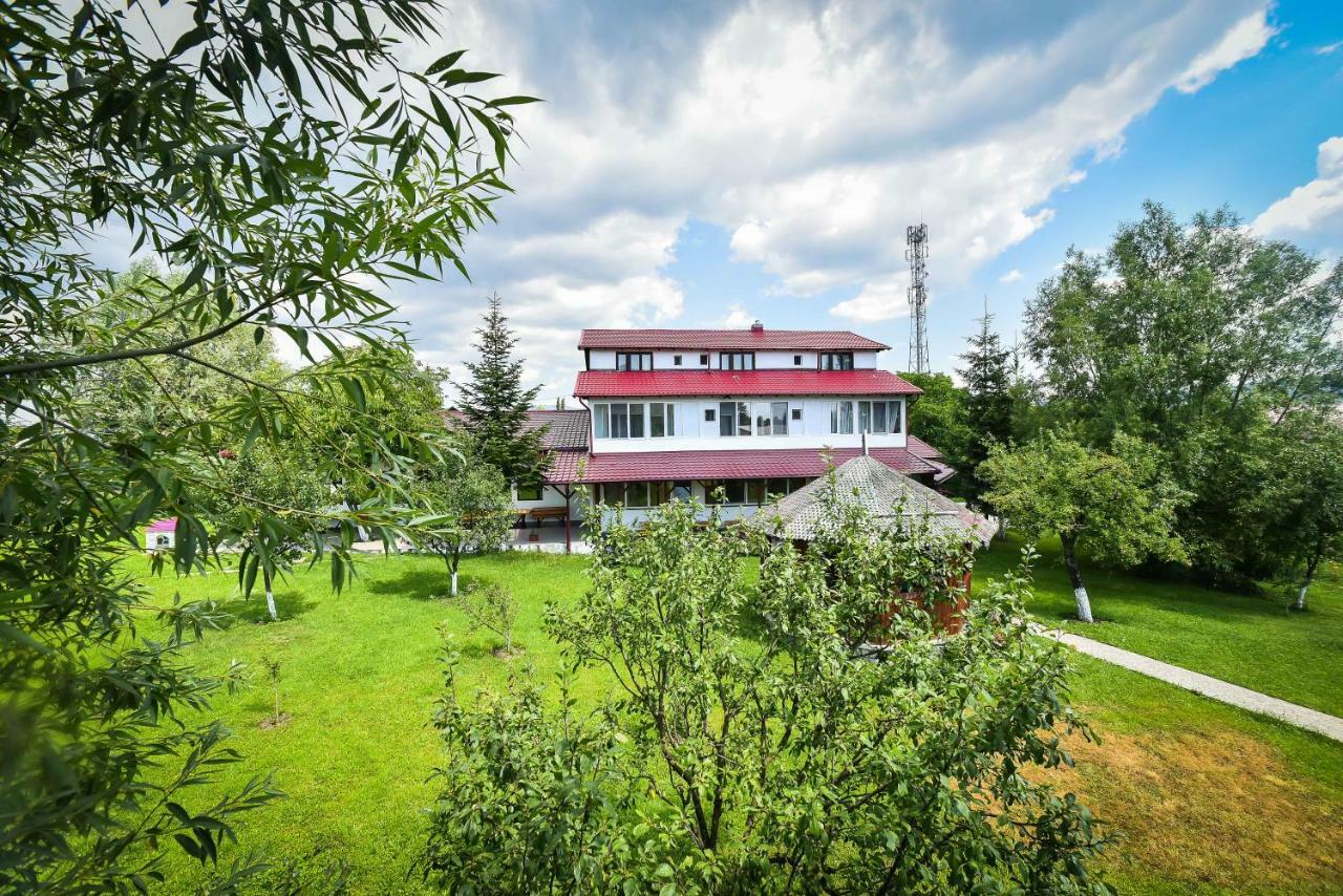 Villa Bravo Breaza Exterior photo